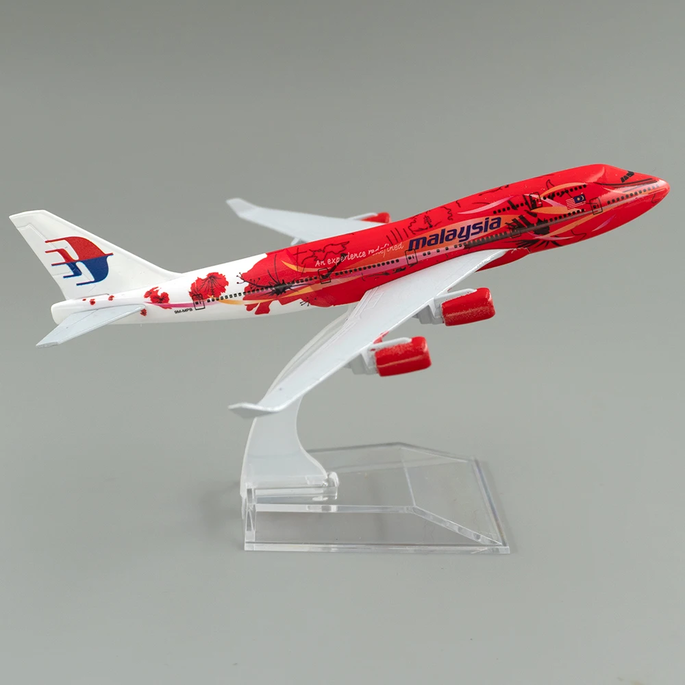 Kids Toys Malaysia - 1/400 Ölçekli Uçak Boeing 747 Malezya